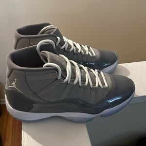 Air Jordan 11 retro , medium grey, size 11.5 men’s